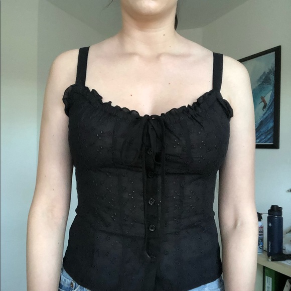 Button up eyelet tank! - Picture 4 of 8